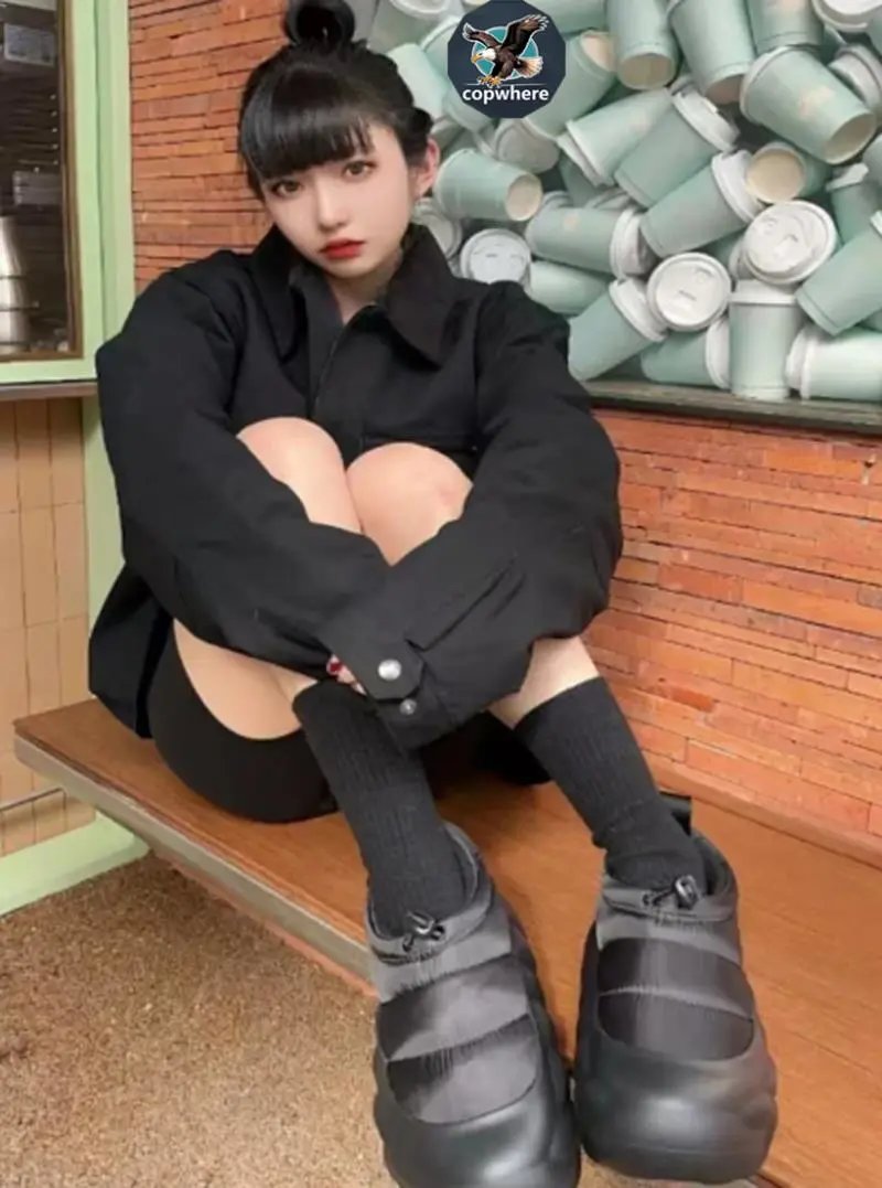 Copwhere Black Chunky Platform Shoes for Women Fashion Statement