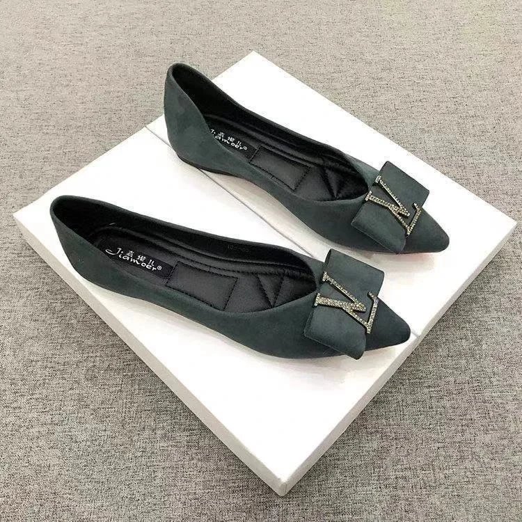 Elegant Green Flat Shoes with Rhinestone V Logo Bow