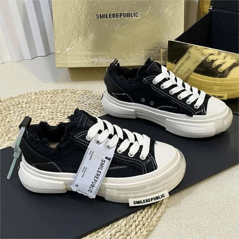 SMILEREPUBLIC Black Canvas Platform Sneakers with White Laces